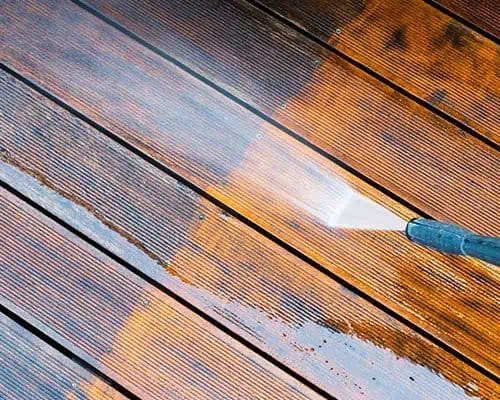 Deck washing low pressure.