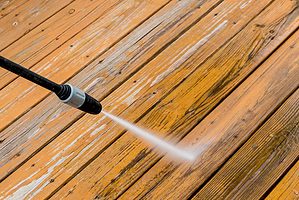 low pressure deck cleaning